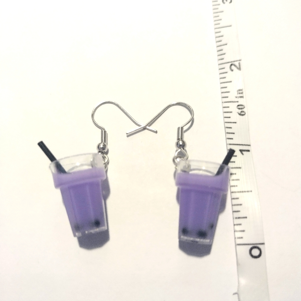 Boba/Bubble Tea Dangle Earrings in lavender purple - Picture 3 of 4